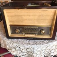 Radio giradischi Telefunken Fonoluxe R198 a valvol