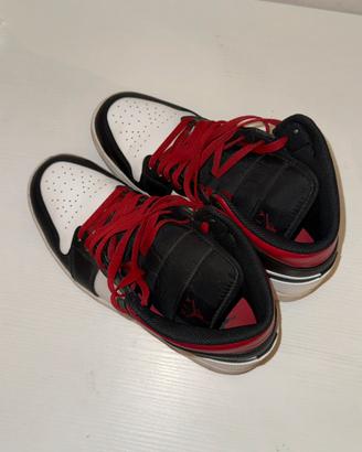 Scarpe Nike Jordan 1 Mid Unisex alte