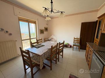 4 LOCALI A LAMEZIA TERME