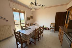 4 LOCALI A LAMEZIA TERME