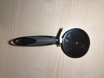 Tagliapizza in acciaio inox