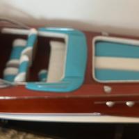 Modello motoscafo in legno stile Riva Acquarama