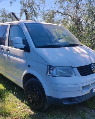 VW Caravelle 1.9 TDI camperizzato