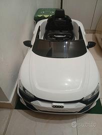 Audi elettrica per bambini
