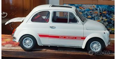 Modellino Fiat Abarth 695 Scala 1/8