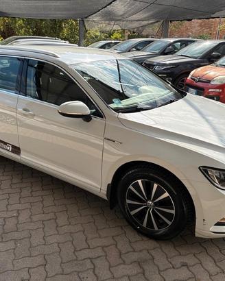 Volkswagen Passat Variant 2.0 tdi Highline 150cv N