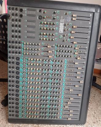 general music groove mixing console