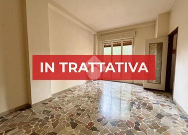3 LOCALI A CREMA
