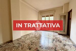 3 LOCALI A CREMA