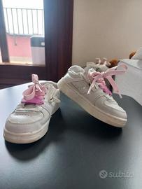 scarpe zara bianche stringhe rosa