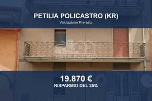 Immobile in asta di 90 m² a Petilia Policastro