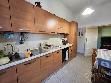 Colonna: appartamento centrale