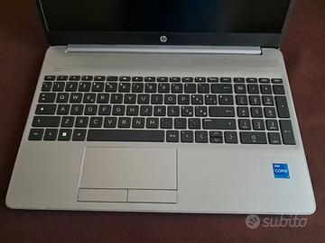 notebook HP 250 G8 i7-11°