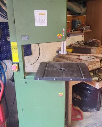 Sega a nastro Fervi con lama da 2950 millimetri