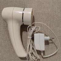 Dispositivo per massaggio cuoio capelluto 