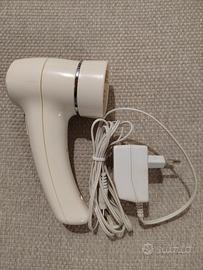 Dispositivo per massaggio cuoio capelluto 