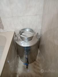 Contenitore per olio