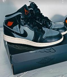 Nike air Jordan mid1 n°39