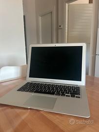 MacBook Air 13” 2015 i7 8 gb Ram