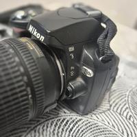 NIKON D40X + Nikon AF-S 18-135mm