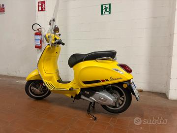 Vespa Sprint 150 2017 con 2.000km