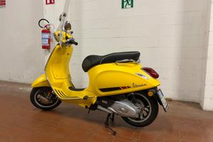 Vespa Sprint 150 2017 con 2.000km