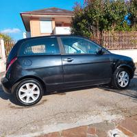 Lancia ypsilon 1.3 multijet 2004