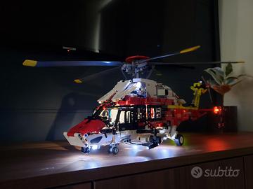 Elicottero Airbus H175 Lego Technic + luci
