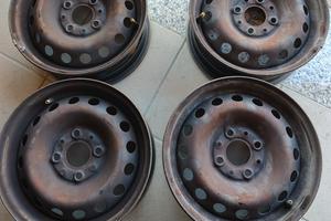 cerchi e borchie auto fiat