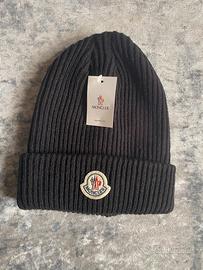 Berretta moncler nera