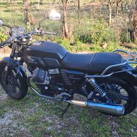 Motoguzzi V7 Stone 
