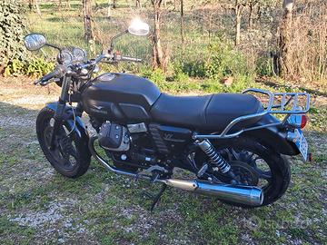 Motoguzzi V7 Stone 
