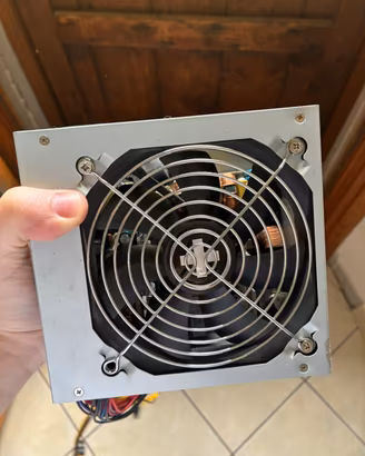 Alimentatore pc fisso