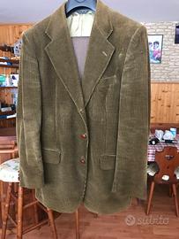 Abito da uomo usato