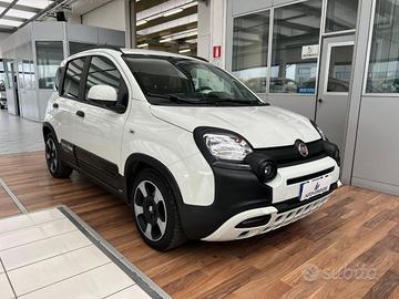 FIAT Panda 1.0 FireFly S&S Hybrid Pandina - SOLO