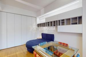 Monolocale arredato con terrazzino