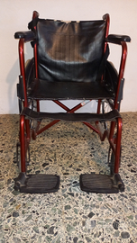 Carrozzina pieghevole deambulatore materasso antid