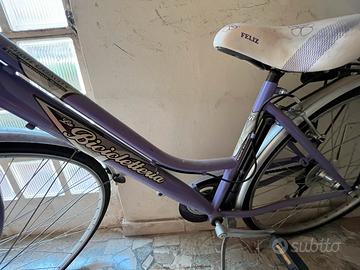 Bicicletta viola