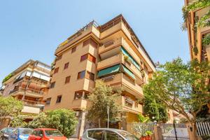 Appartamento di 146 m² con 4 locali a Roma