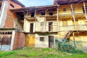 RUSTICO A SAN MARTINO CANAVESE
