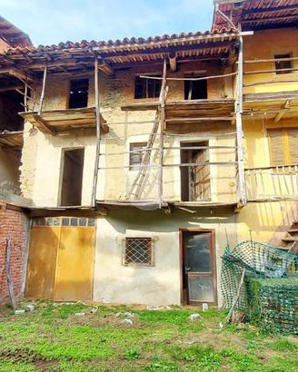 RUSTICO A SAN MARTINO CANAVESE