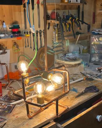 Lampadario artigianale in rame stile industriale 