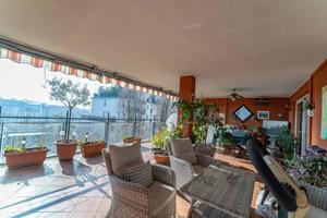 Appartamento di 113 m² con 2 locali e box auto a M