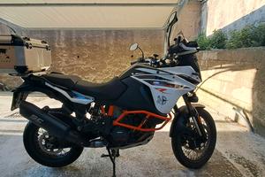 KTM 1090 Adventure R - 06/2018