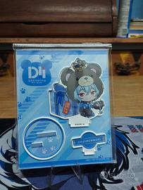 DREAMing chizuru maki acrylic stand 