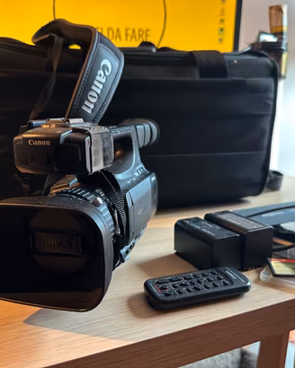 Kit Videocamera Professionale Canon XF100 Full HD