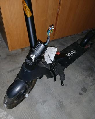 Monopattino Elettrico  vivo se max