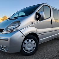 TRAFIC PASSENGER 8 POSTI