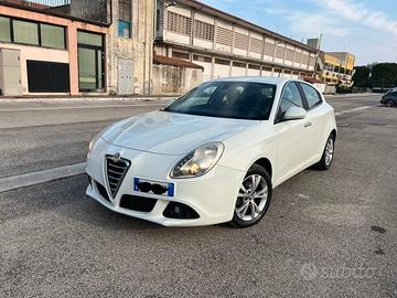 Alfa Romeo Giulietta anno 2013 CC 1.6 diesel 6
