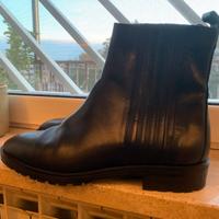 Stivaletto nero